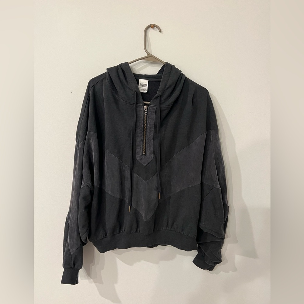VS pink quarter zip